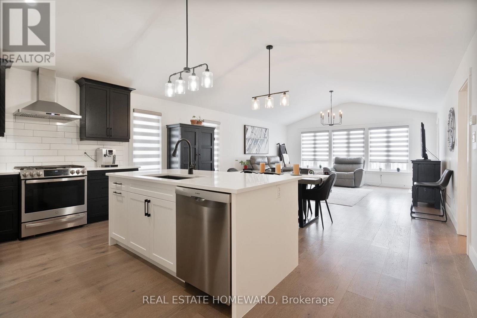 2150 Thornicroft Crescent, London South, Ontario  N6P 1T7 - Photo 3 - X12602532