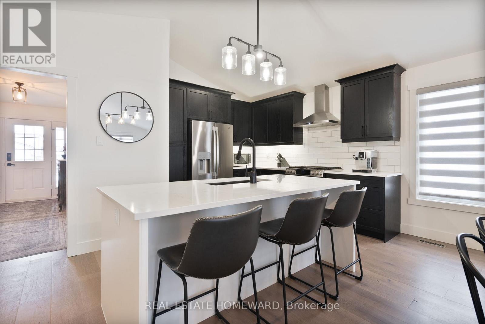 2150 Thornicroft Crescent, London South, Ontario  N6P 1T7 - Photo 4 - X12602532