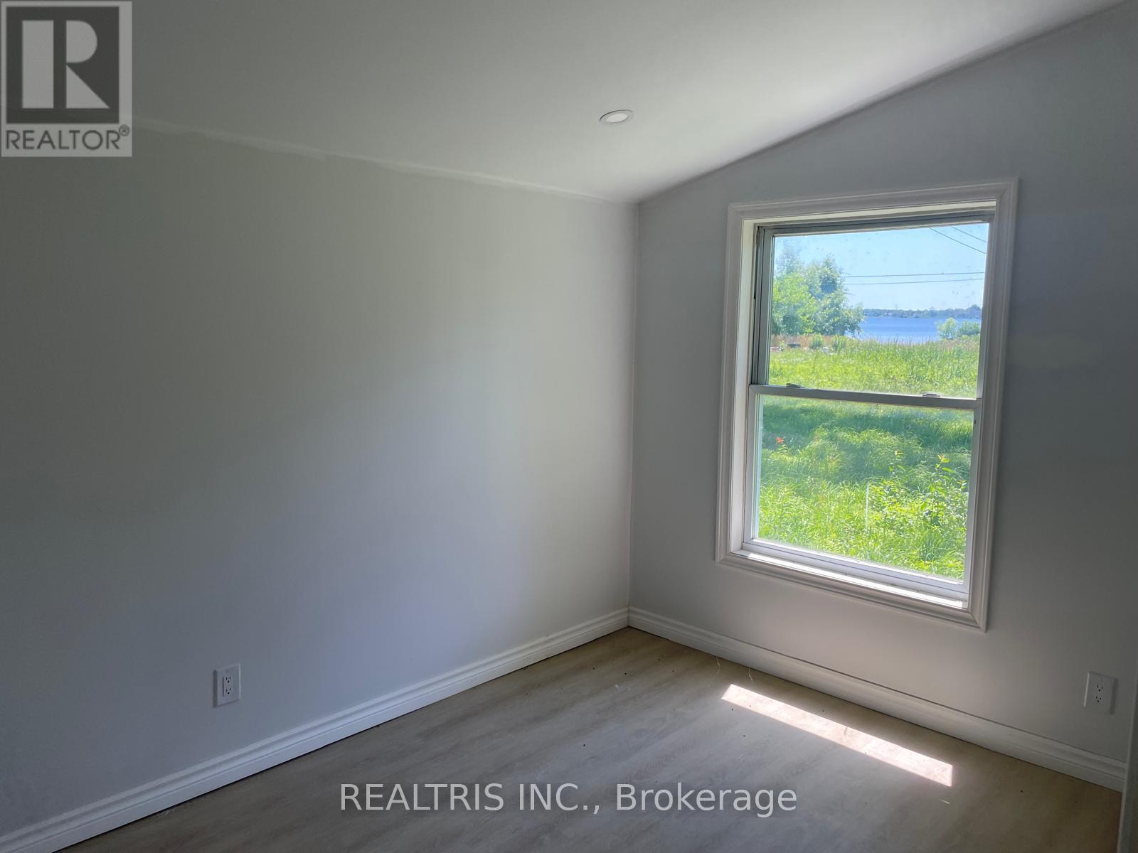 22499 Loyalist Parkway, Quinte West, Ontario  K8N 5P7 - Photo 5 - X12602570