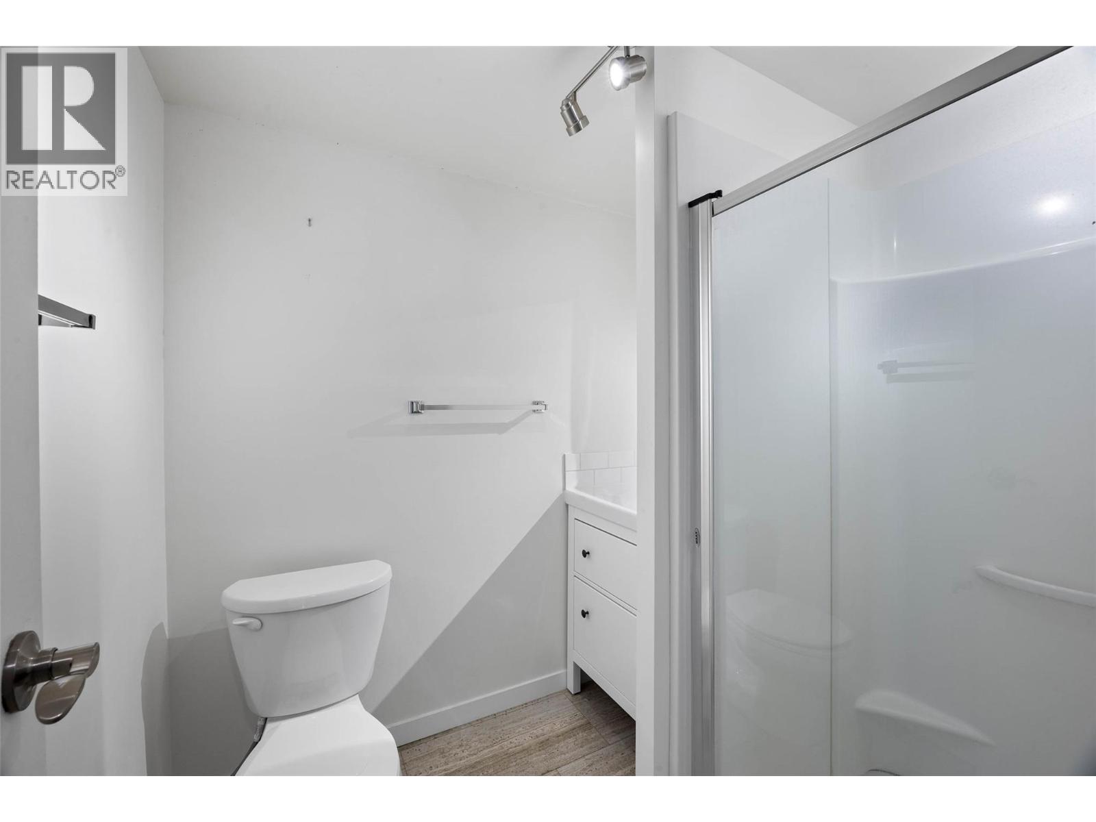 436 Garibaldi Drive, Kamloops, British Columbia  V2E 2A9 - Photo 26 - 10370453