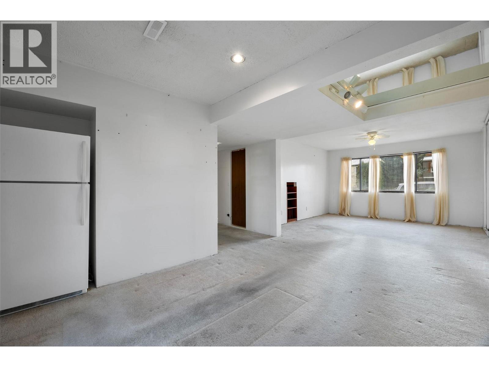 436 Garibaldi Drive, Kamloops, British Columbia  V2E 2A9 - Photo 24 - 10370453