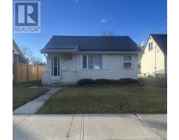 917 Phair Avenue, Fort Frances, Ontario