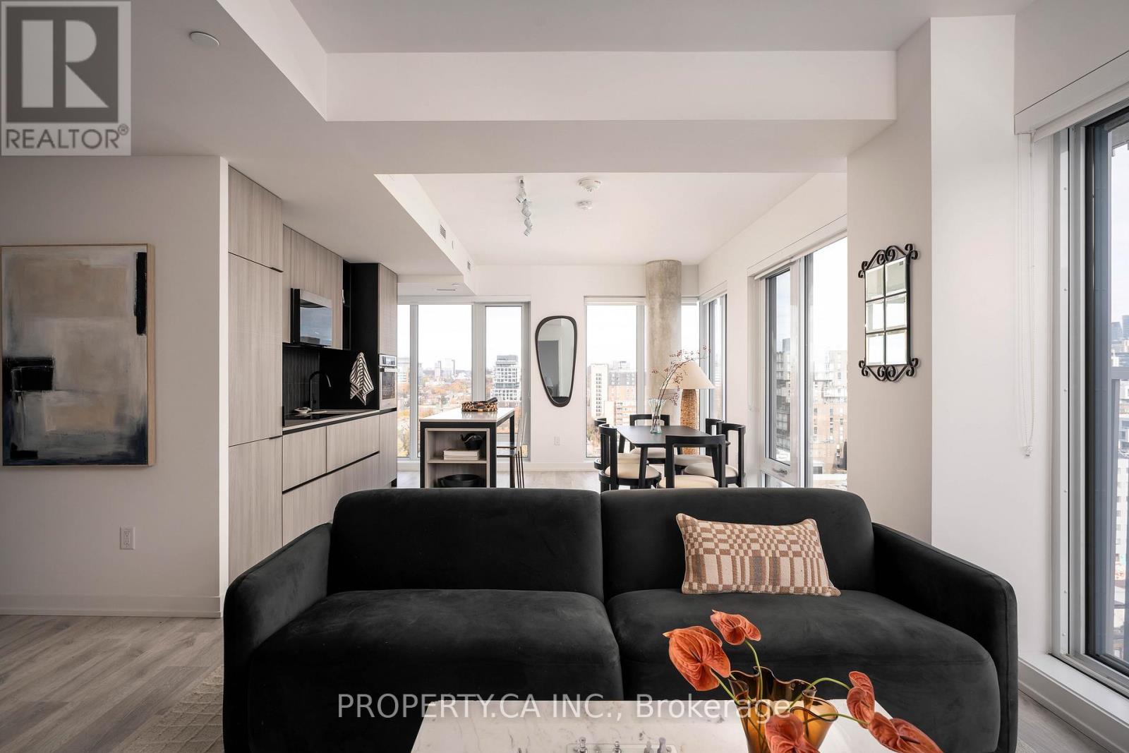 Lph01 - 2 Augusta Avenue, Toronto, Ontario  M5V 0T3 - Photo 2 - C12561900