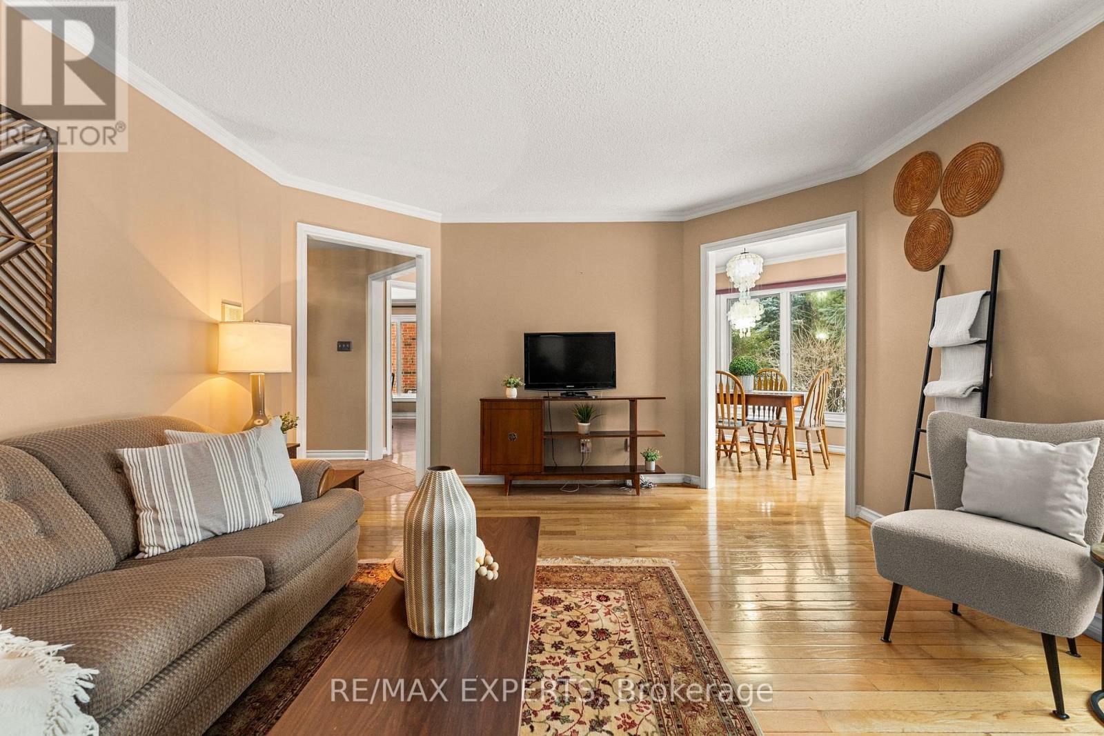 64 Craigleith Crescent, Richmond Hill, Ontario  L4E 2S4 - Photo 14 - N12602474