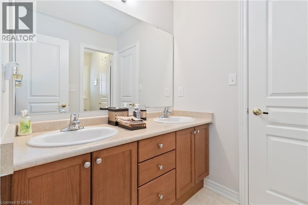 573 Gardenbrook Avenue, Oakville, Ontario  L6M 0P5 - Photo 22 - 40792492