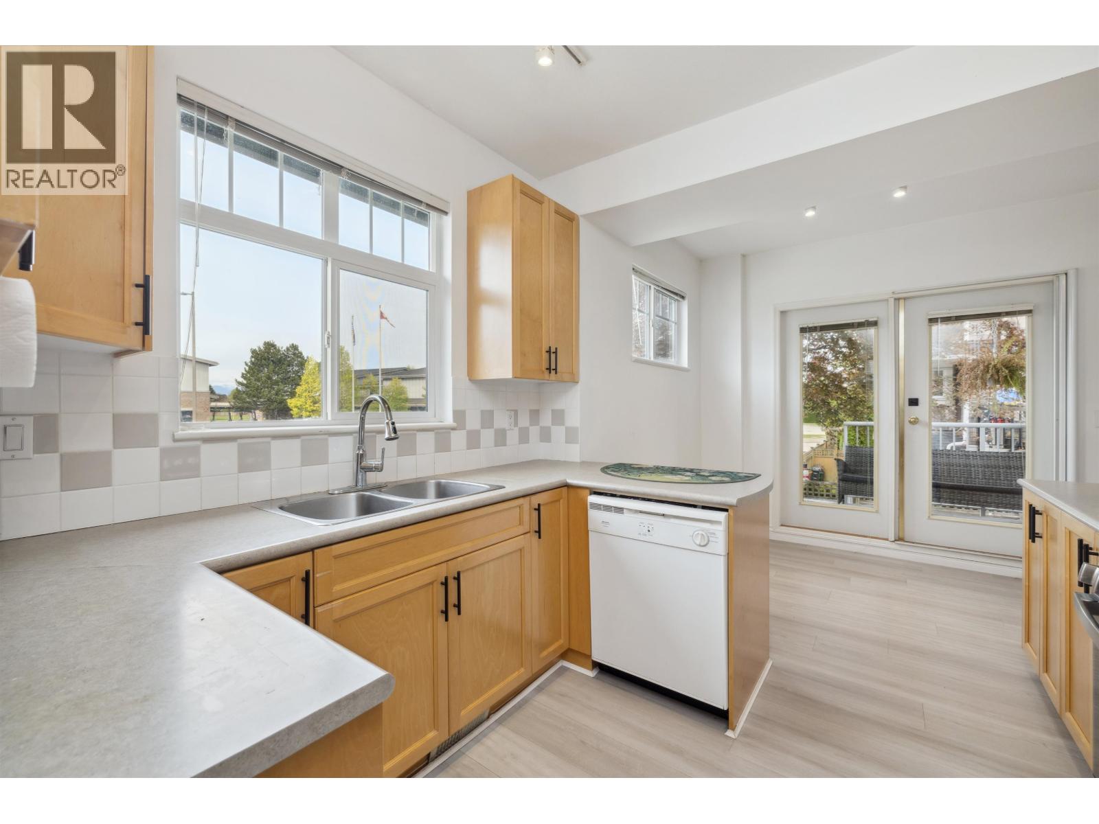 12 4111 Garry Street, Richmond, British Columbia  V7E 2T9 - Photo 6 - R3072252