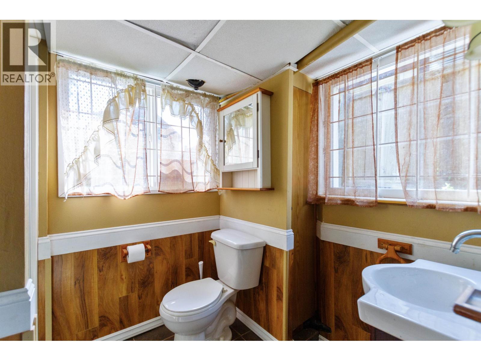 1602 Tenth Avenue, New Westminster, British Columbia V3M 3J3 - Photo 17 - R3072217