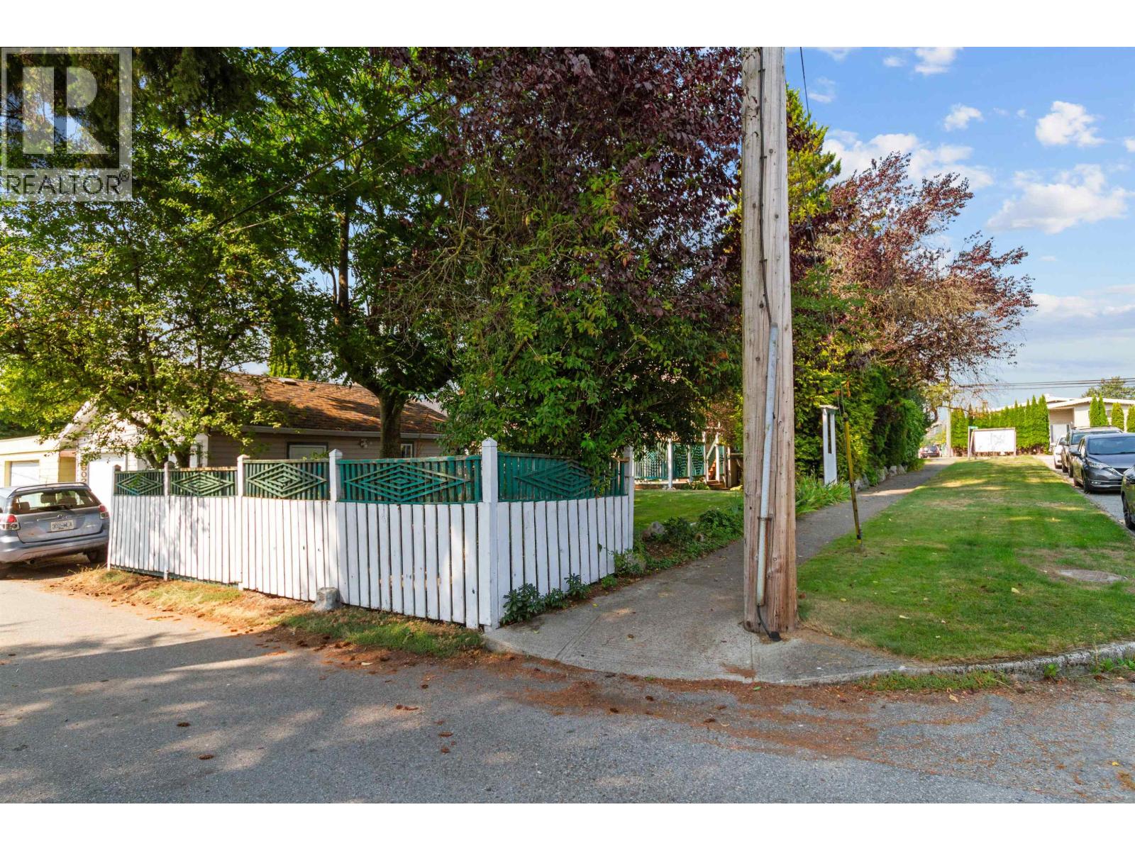 1602 Tenth Avenue, New Westminster, British Columbia V3M 3J3 - Photo 22 - R3072217