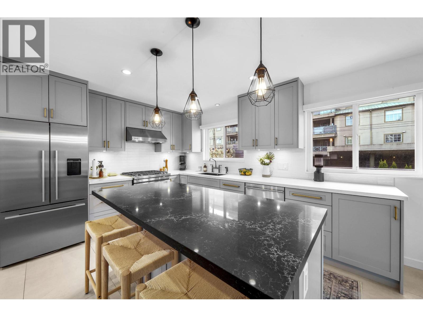 4921 Chester Street, Vancouver, British Columbia  V5W 3A7 - Photo 11 - R3072269