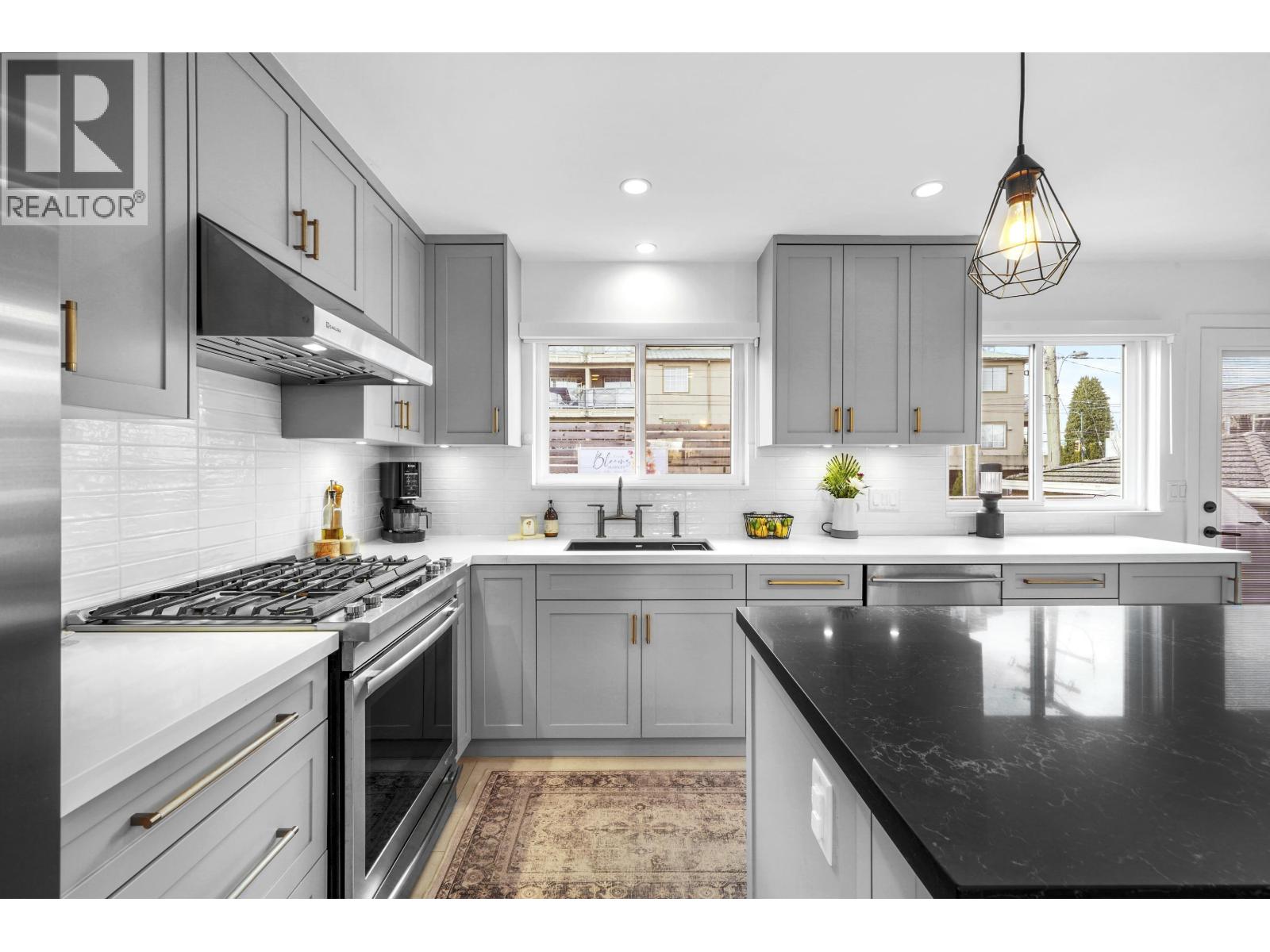 4921 Chester Street, Vancouver, British Columbia  V5W 3A7 - Photo 12 - R3072269