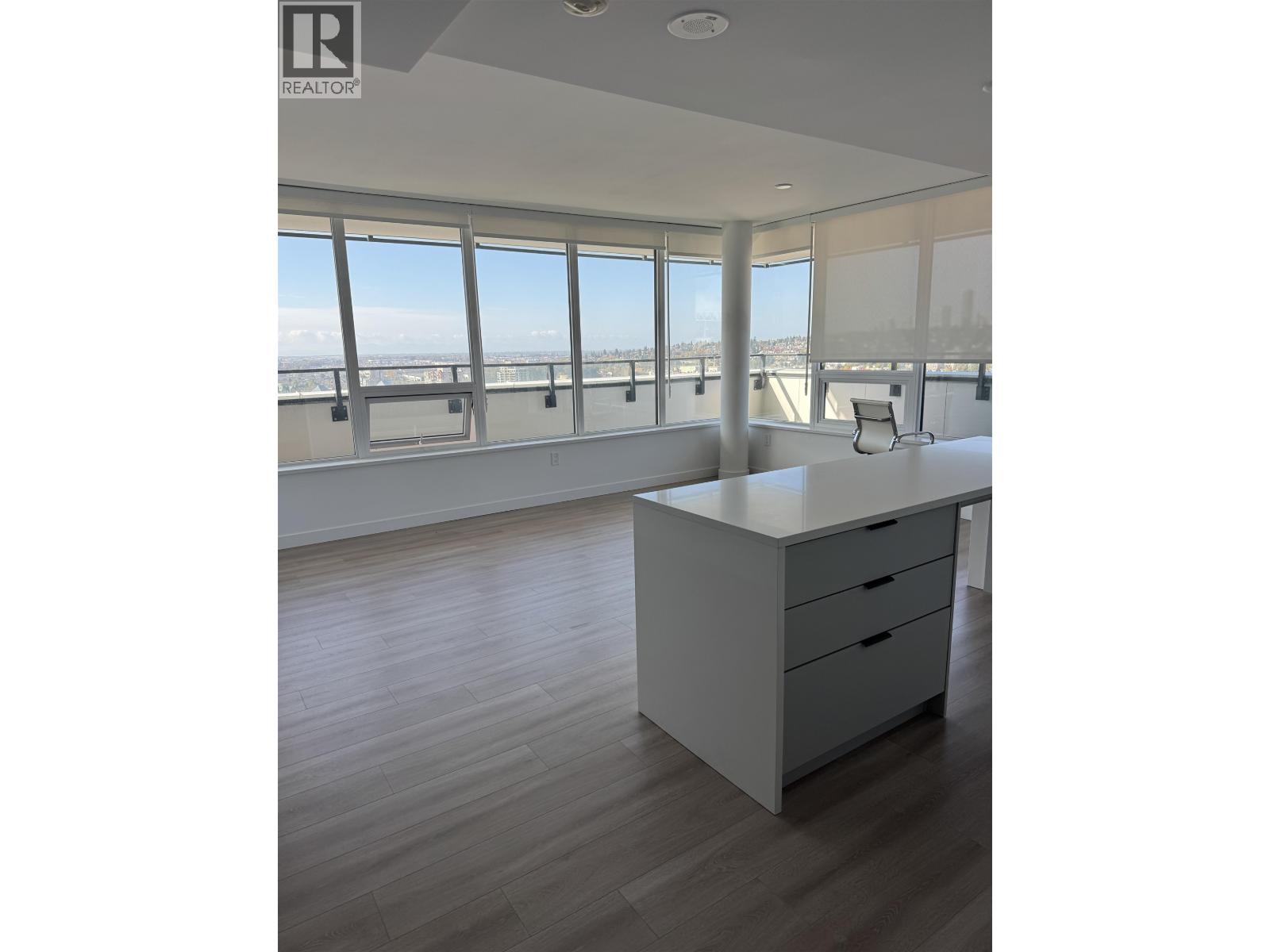 2801 823 Carnarvon Street, New Westminster, British Columbia V3M 0N5 - Photo 1 - R3072272