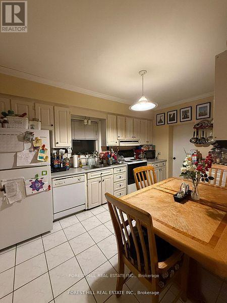 78 Burndale Avenue, Toronto, Ontario  M2N 1S7 - Photo 12 - C12602646