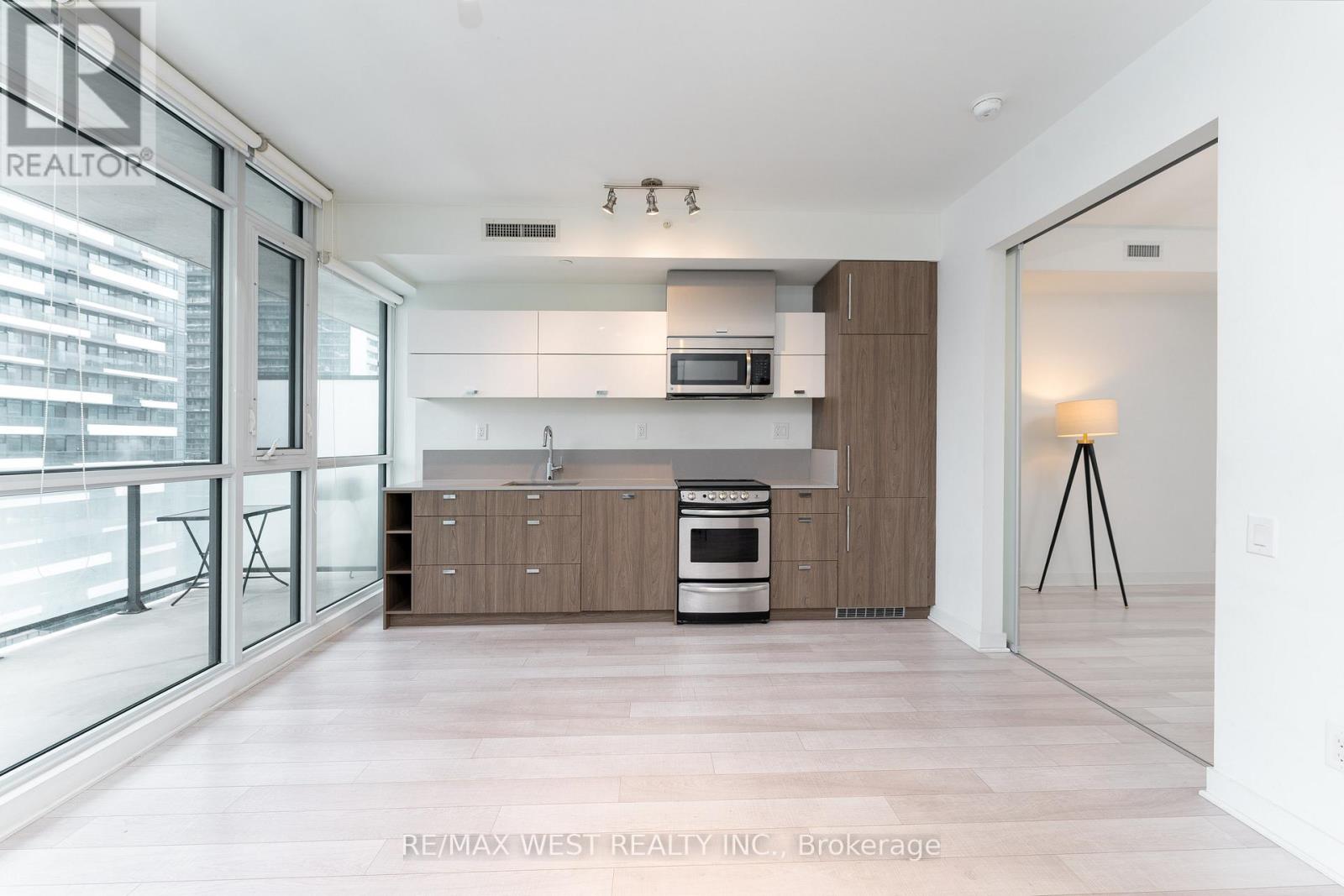 1201 - 290 Adelaide Street, Toronto, Ontario  M5V 0P3 - Photo 20 - C12602656