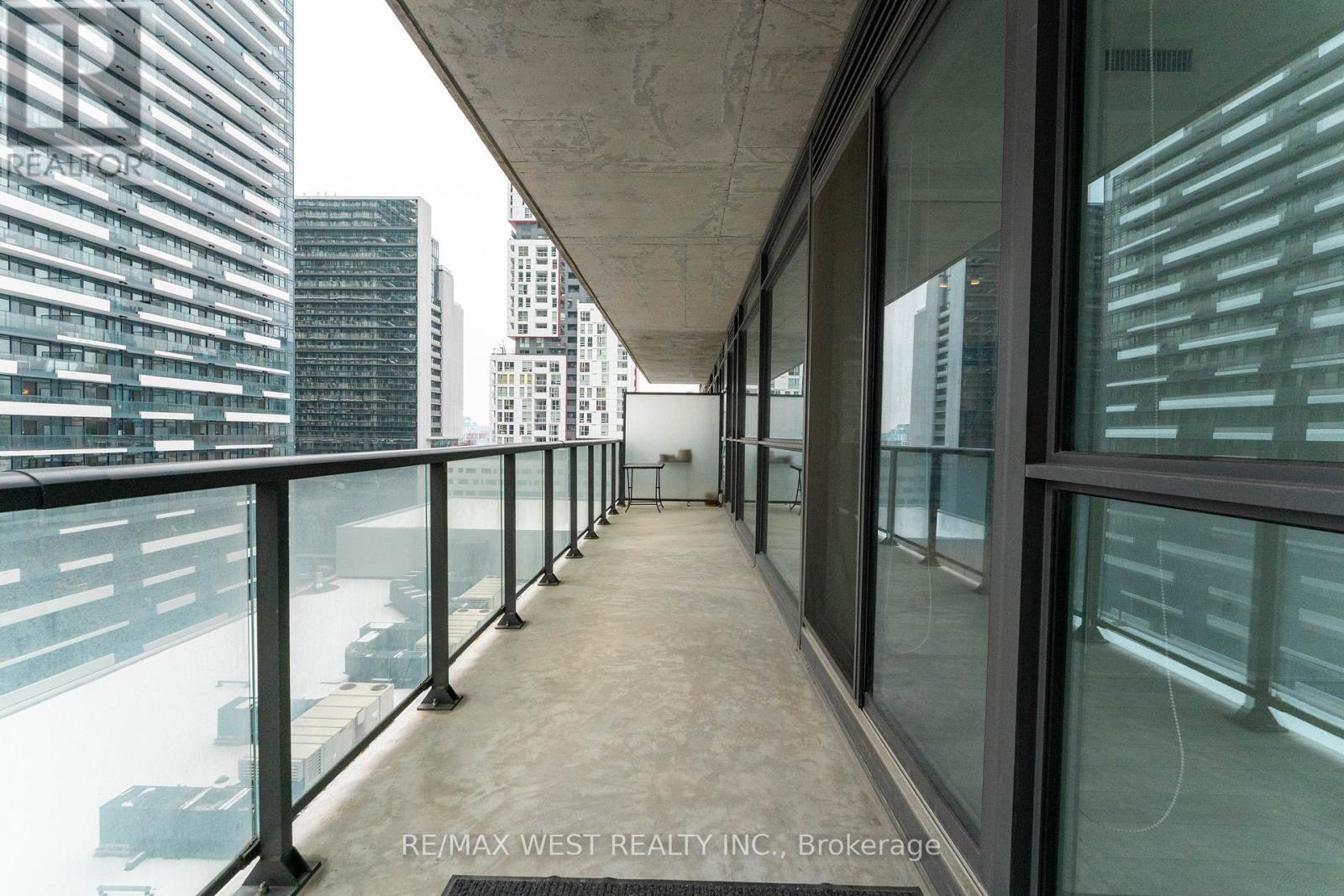 1201 - 290 Adelaide Street, Toronto, Ontario  M5V 0P3 - Photo 21 - C12602656