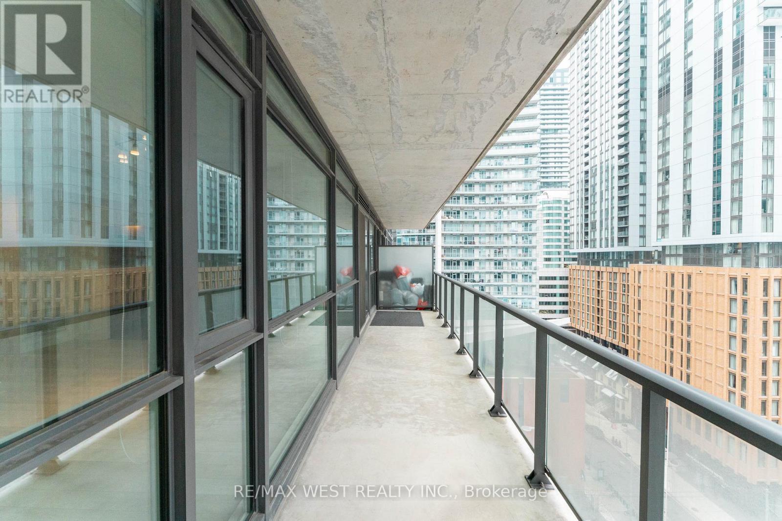 1201 - 290 Adelaide Street, Toronto, Ontario  M5V 0P3 - Photo 23 - C12602656