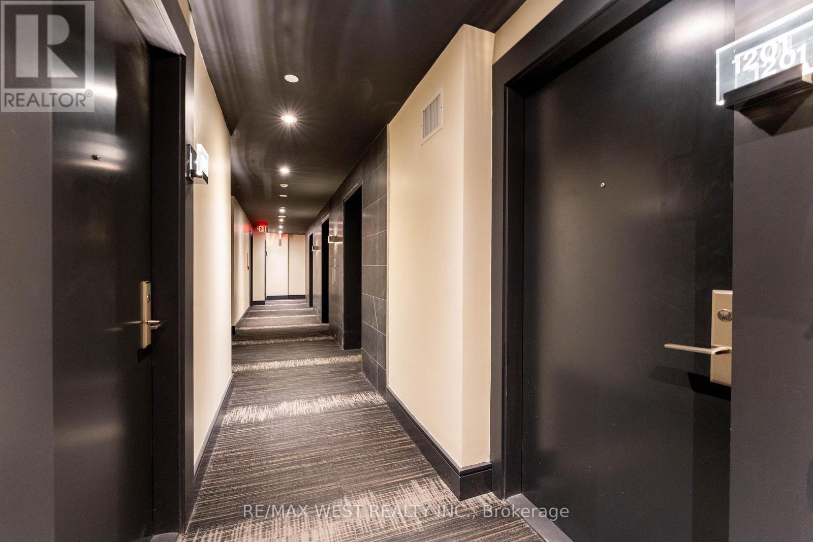 1201 - 290 Adelaide Street, Toronto, Ontario  M5V 0P3 - Photo 5 - C12602656