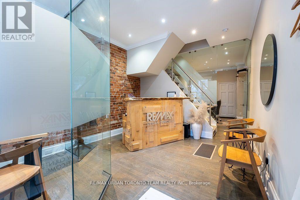 502 KING STREET E, Toronto, Ontario