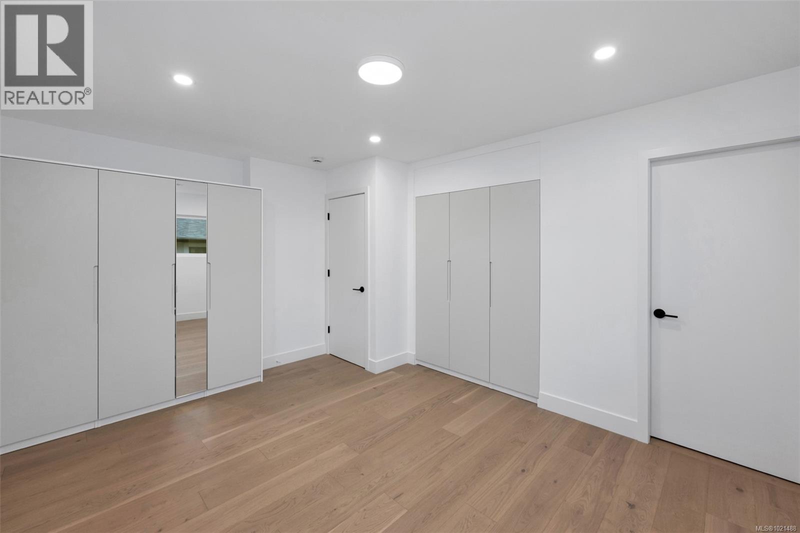 1041 Hulford St, Saanich, British Columbia  V8X 3B5 - Photo 23 - 1021488