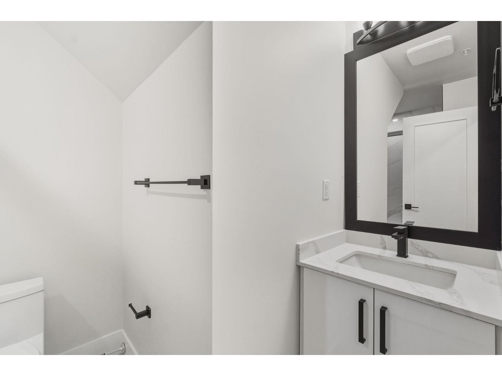 32529 Higginbottom Court, Mission, British Columbia  V2V 2T7 - Photo 32 - R3072200