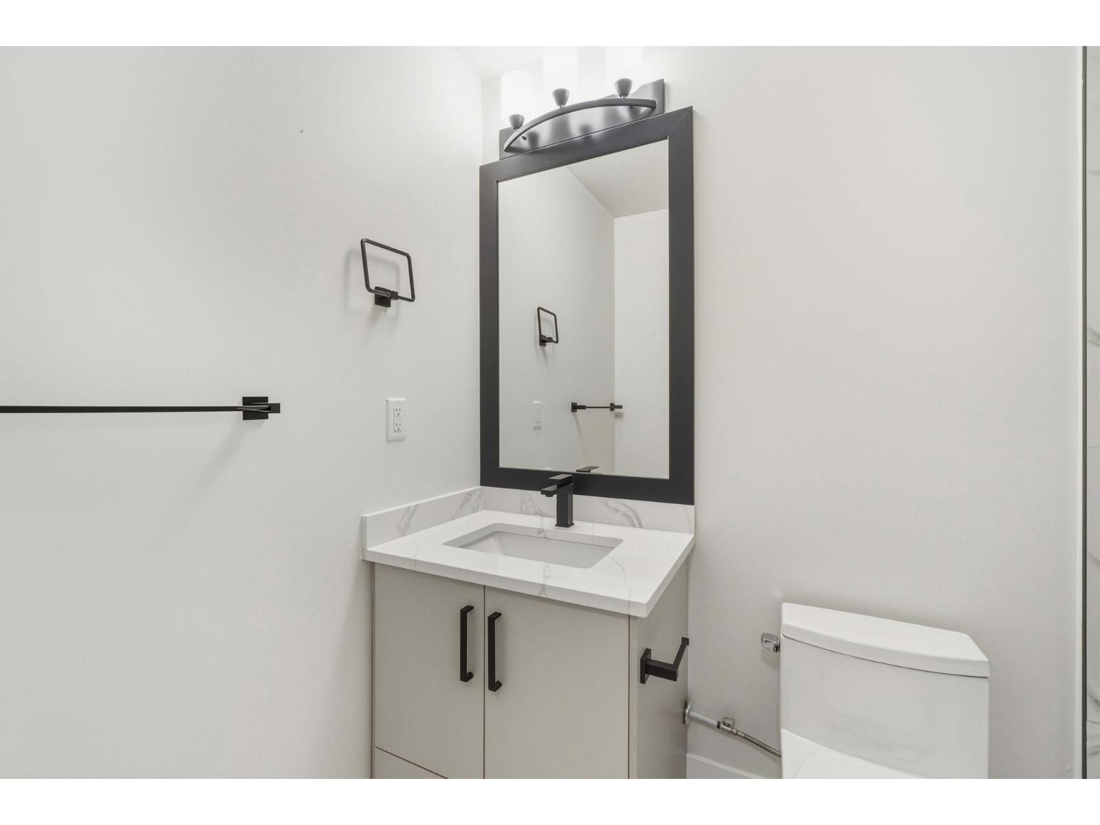 32529 Higginbottom Court, Mission, British Columbia  V2V 2T7 - Photo 37 - R3072200