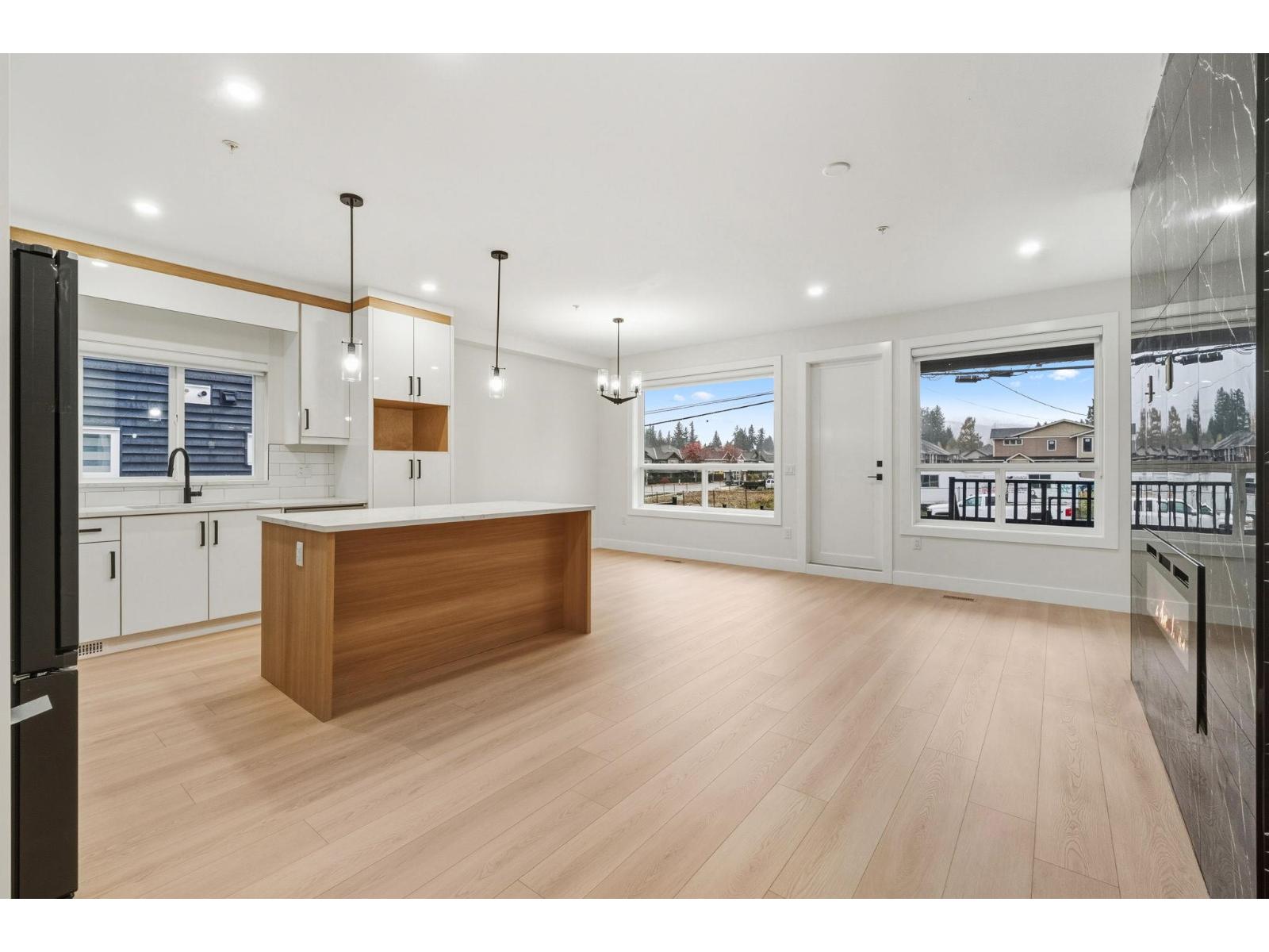 32529 Higginbottom Court, Mission, British Columbia  V2V 2T7 - Photo 4 - R3072200