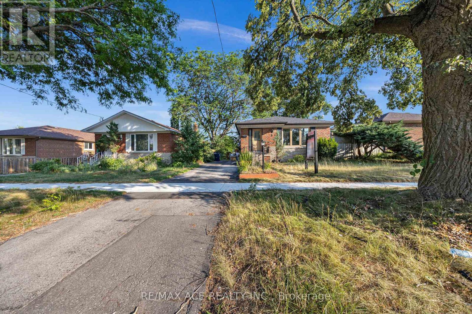 3 Hogan Drive, Toronto, Ontario  M1G 2H1 - Photo 4 - E12602640