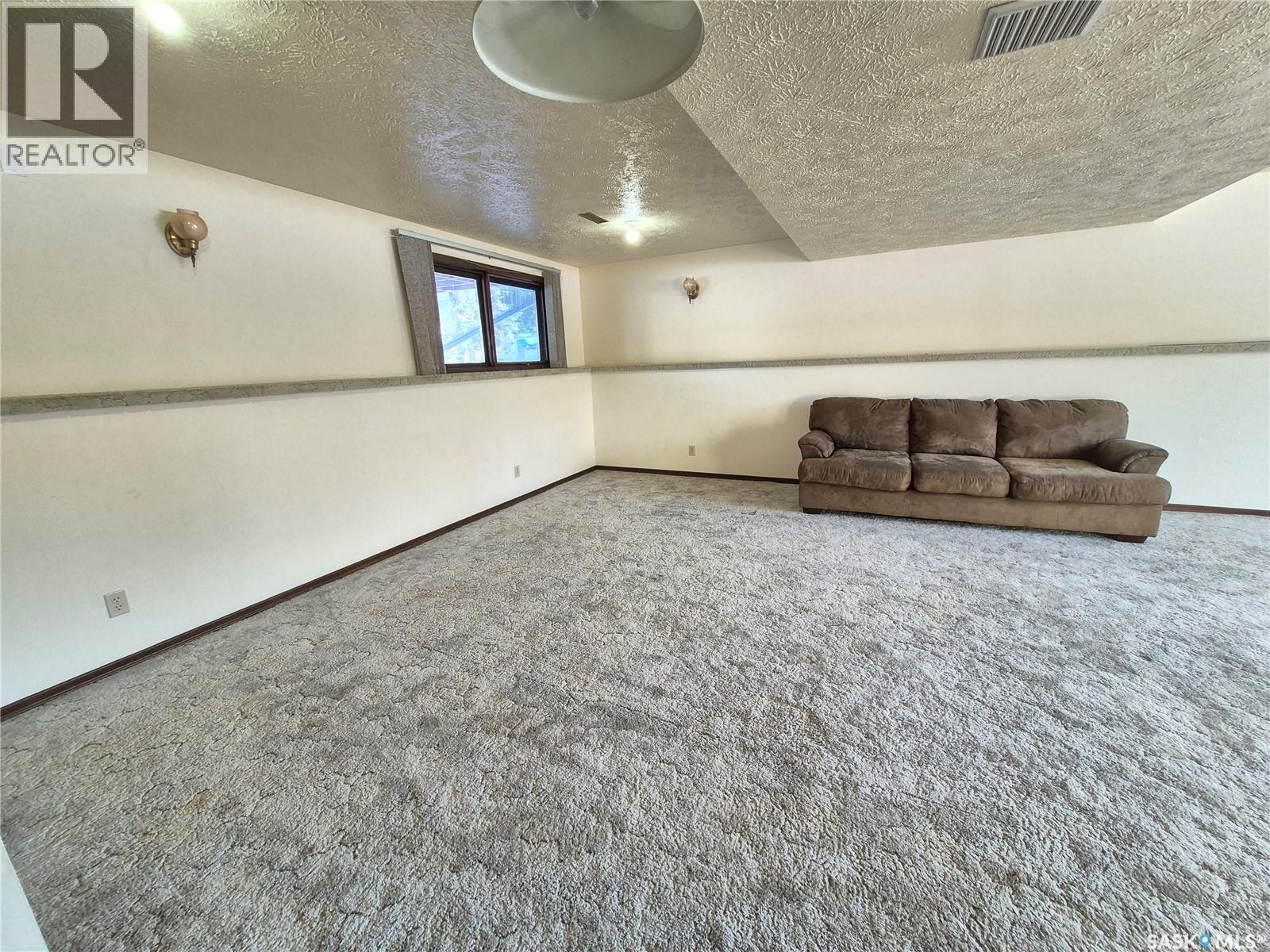 725 Shropshire Avenue, Radville, Saskatchewan  S0C 2G0 - Photo 26 - SK025223