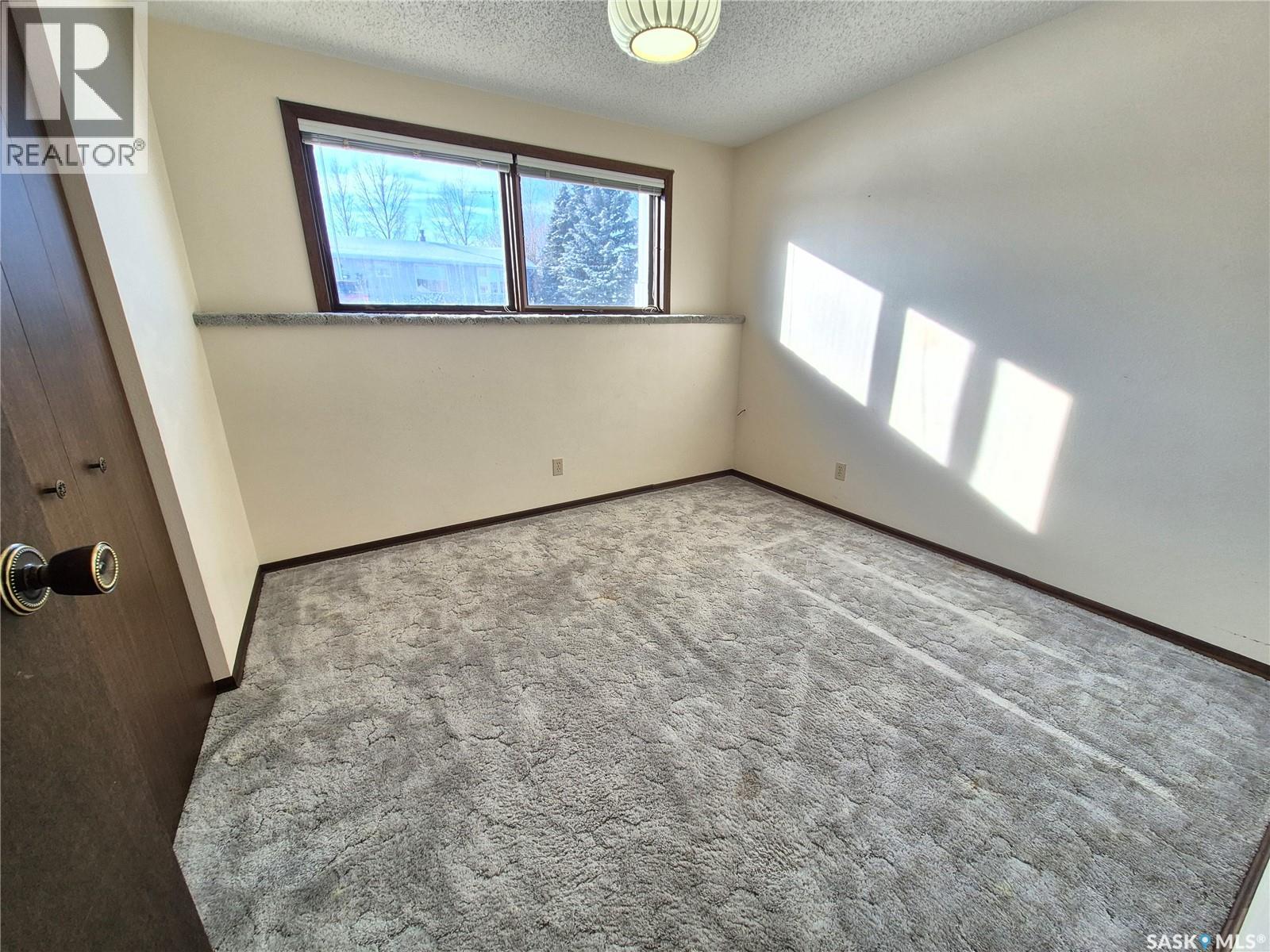 725 Shropshire Avenue, Radville, Saskatchewan  S0C 2G0 - Photo 30 - SK025223