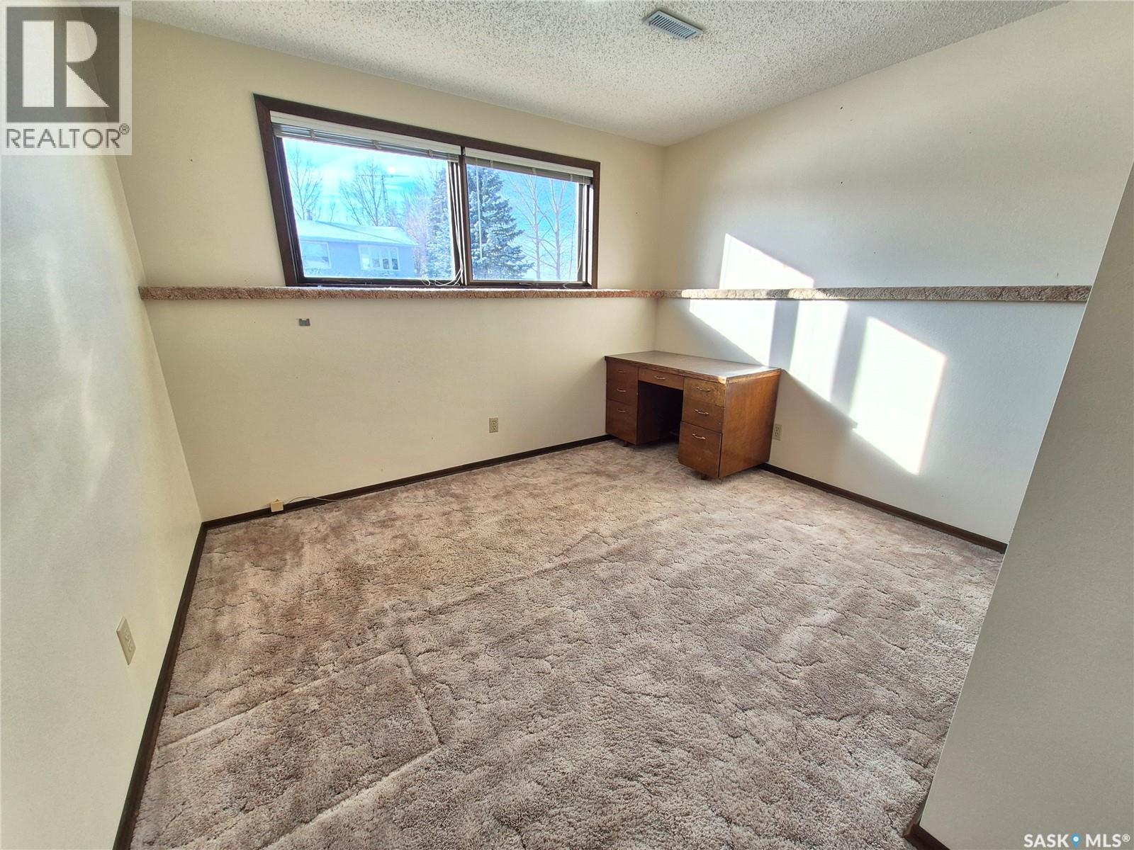 725 Shropshire Avenue, Radville, Saskatchewan  S0C 2G0 - Photo 34 - SK025223