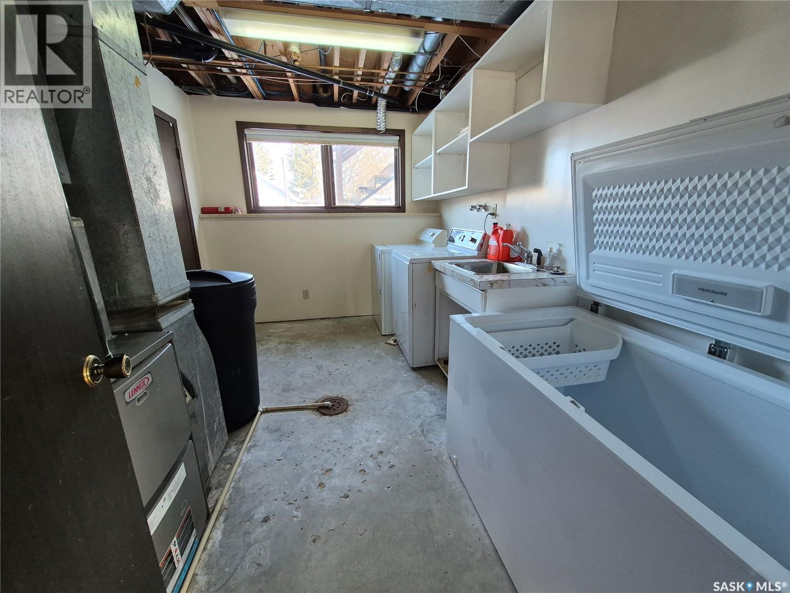 725 Shropshire Avenue, Radville, Saskatchewan  S0C 2G0 - Photo 37 - SK025223