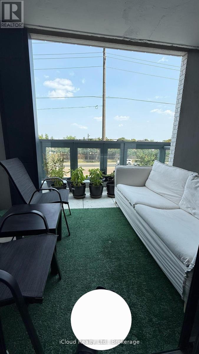 210 - 7950 Bathurst Street, Vaughan, Ontario  L4J 0L4 - Photo 12 - N12602606