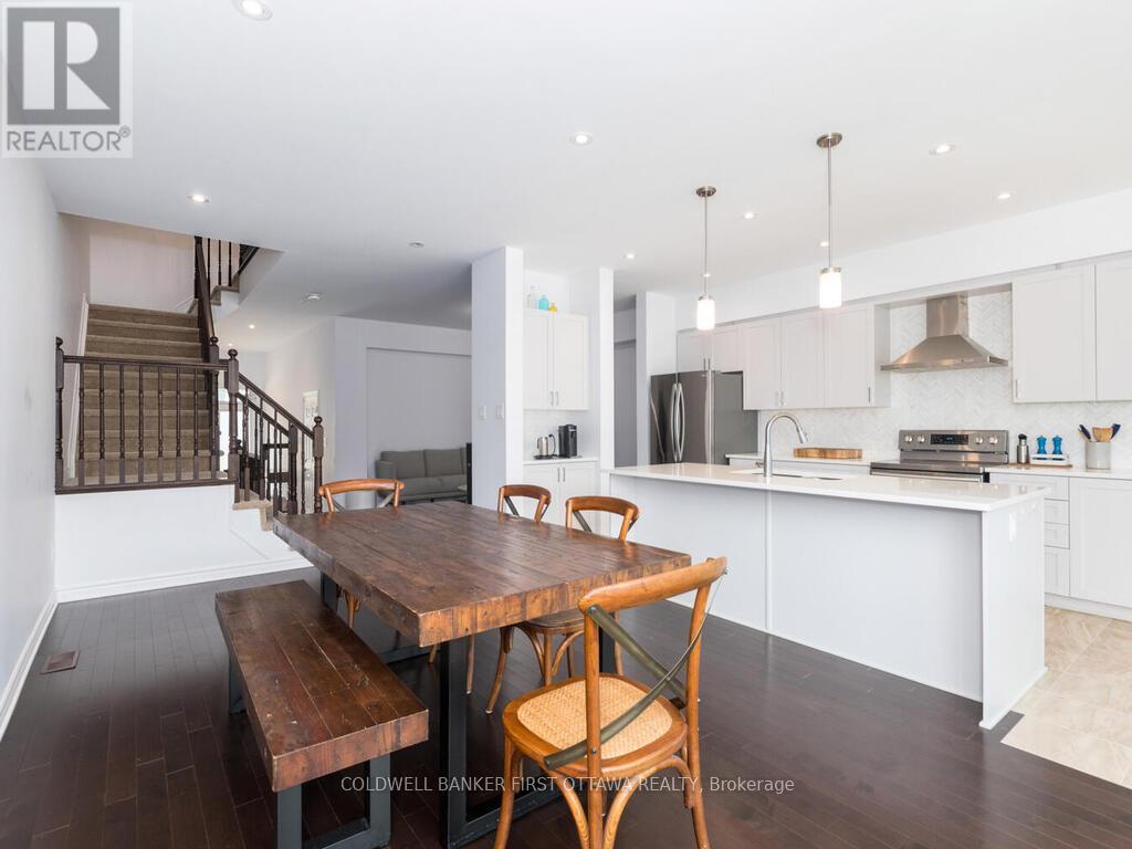 736 Twist Way, Ottawa, Ontario  K2S 1E7 - Photo 7 - X12589150