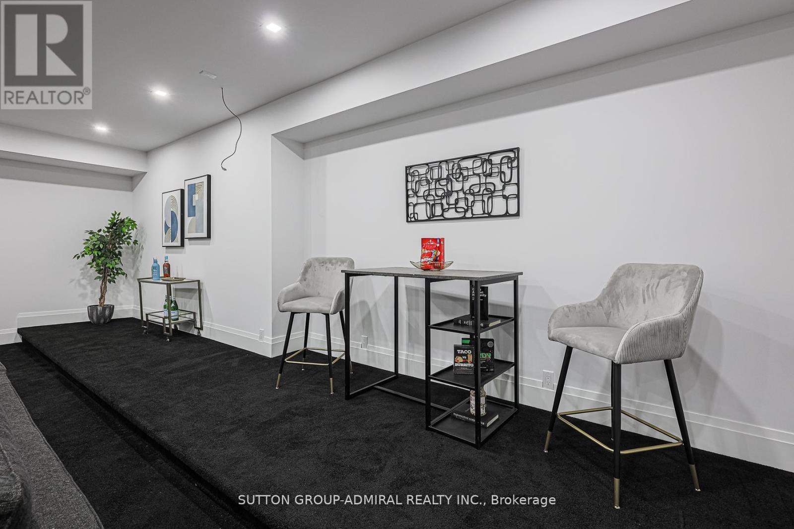 957 Dormer Street, Mississauga, Ontario  L5E 1T7 - Photo 44 - W12602700