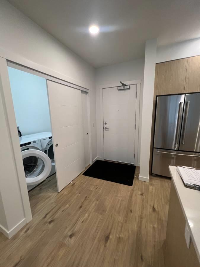 311 3182 Gladwin Rd, Abbotsford, British Columbia  V2T 0K8 - Photo 2 - R3072293