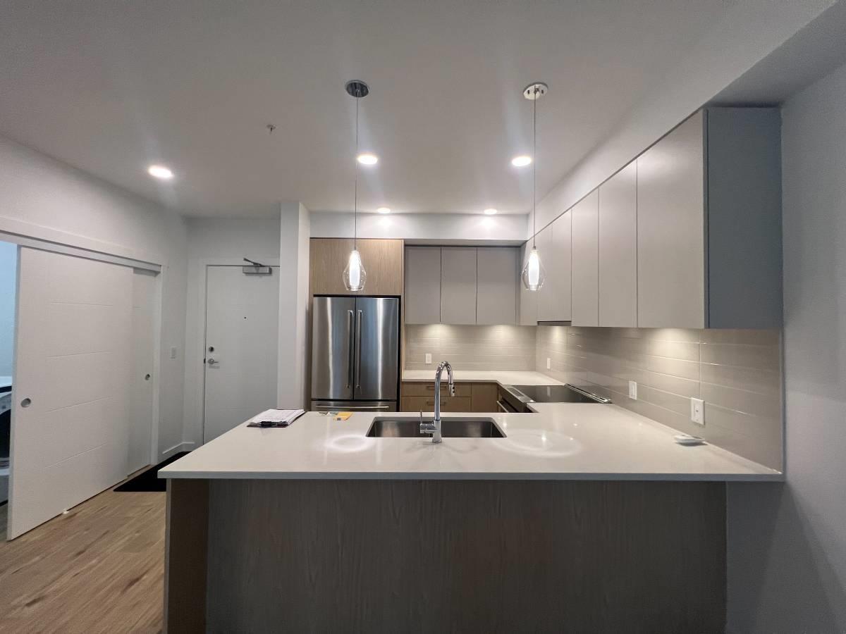 311 3182 Gladwin Rd, Abbotsford, British Columbia  V2T 0K8 - Photo 3 - R3072293