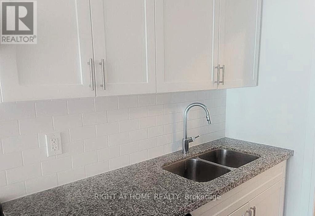 Unit#2 - 1758 Lawrence Avenue W, Toronto, Ontario  M6L 3C4 - Photo 7 - W12591400