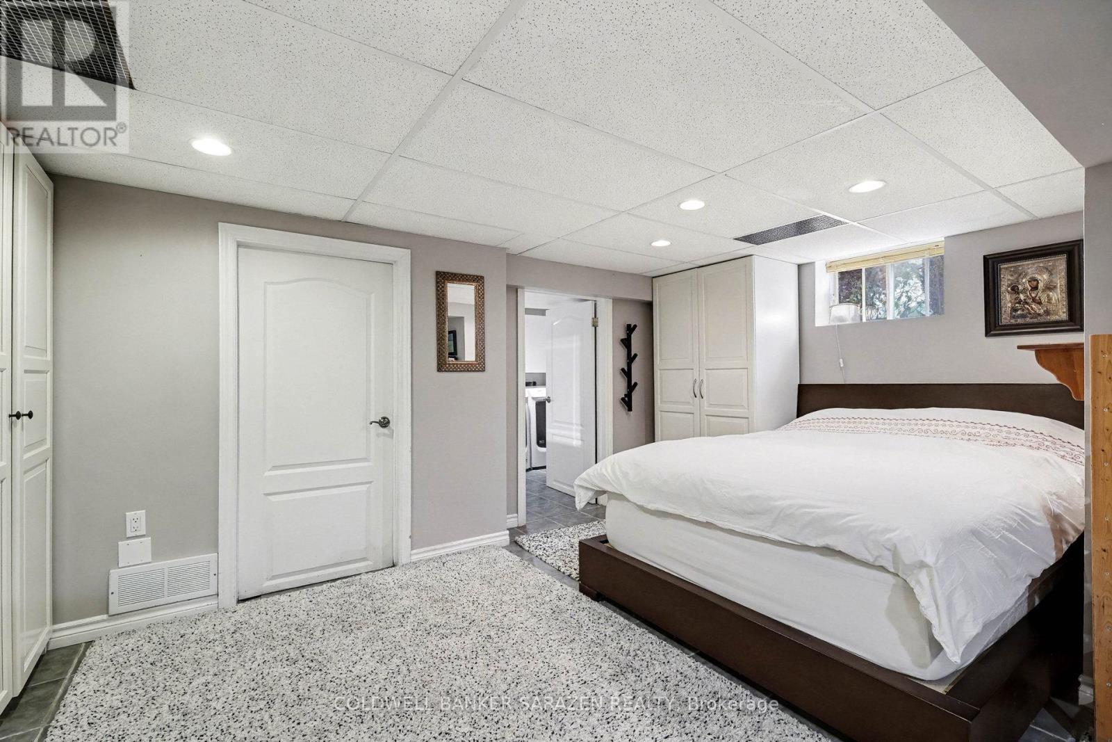 868 Duberry Street, Ottawa, Ontario K2A 3T3 - Photo 18 - X12602846