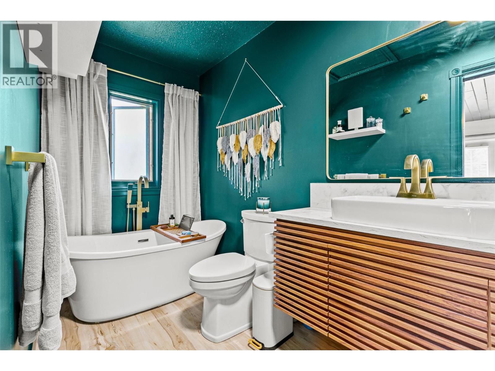 1405 Lepitzki Road, Creston, British Columbia  V0B 1G9 - Photo 18 - 10370629