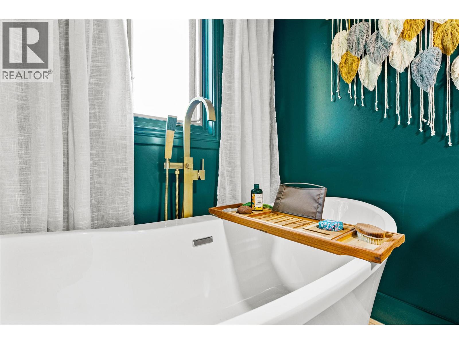 1405 Lepitzki Road, Creston, British Columbia  V0B 1G9 - Photo 19 - 10370629