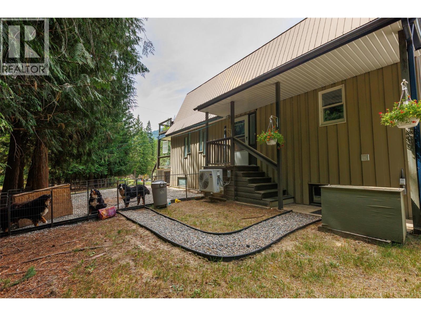 1405 Lepitzki Road, Creston, British Columbia  V0B 1G9 - Photo 37 - 10370629