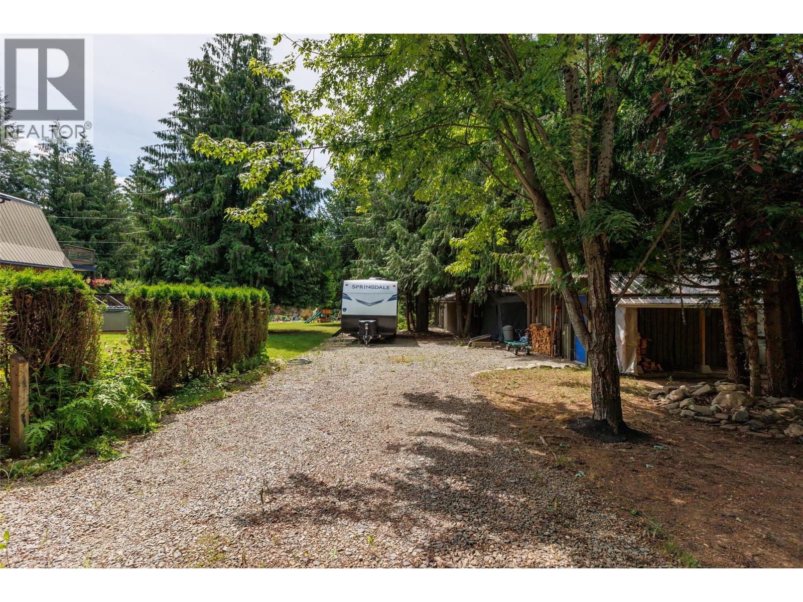 1405 Lepitzki Road, Creston, British Columbia  V0B 1G9 - Photo 72 - 10370629