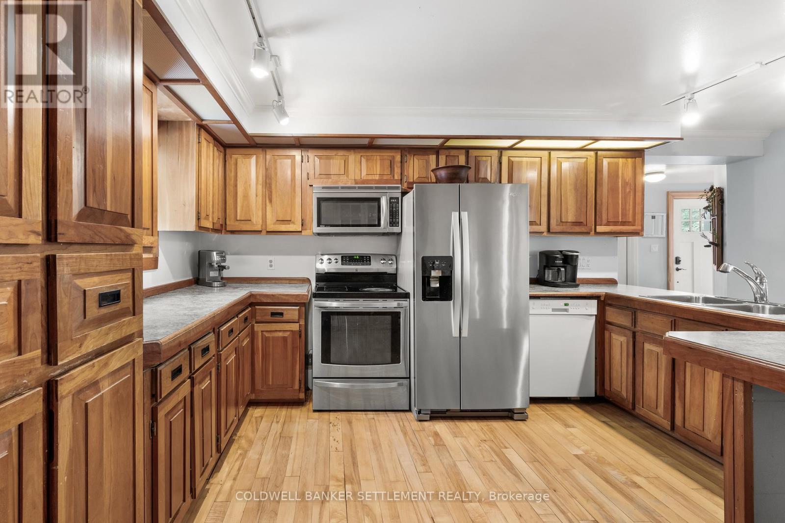 225 Mile Point Road, Drummond/north Elmsley, Ontario  K7H 0H2 - Photo 16 - X12602860