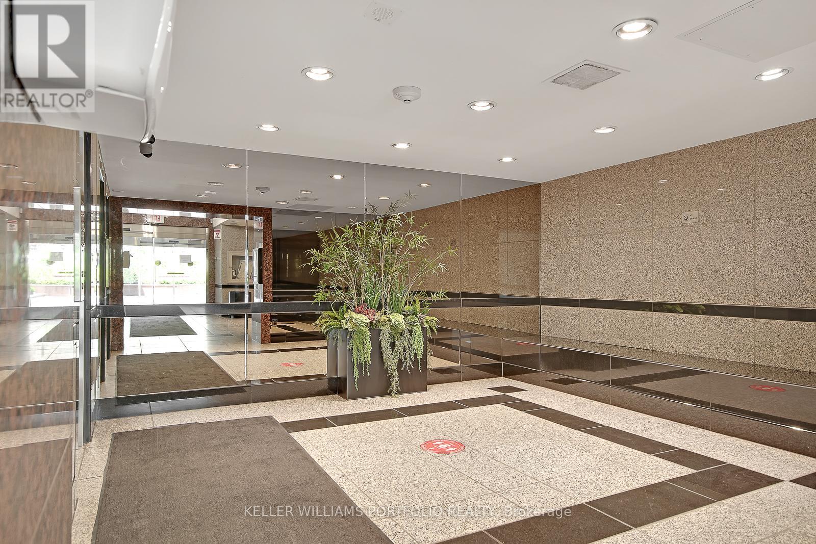 1704 - 914 Yonge Street, Toronto, Ontario  M4W 3C8 - Photo 22 - C12602712