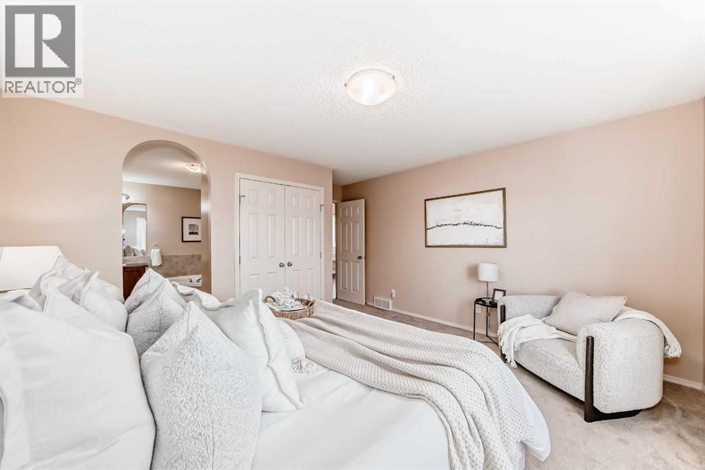 1046 Channelside Way Sw, Airdrie, Alberta  T4B 3H9 - Photo 18 - A2264035