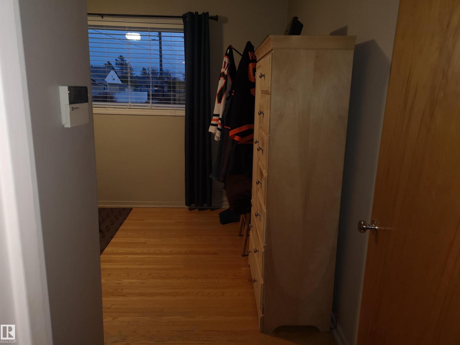 8032 70 Av Nw Nw, Edmonton, Alberta  T6C 0A5 - Photo 24 - E4461068