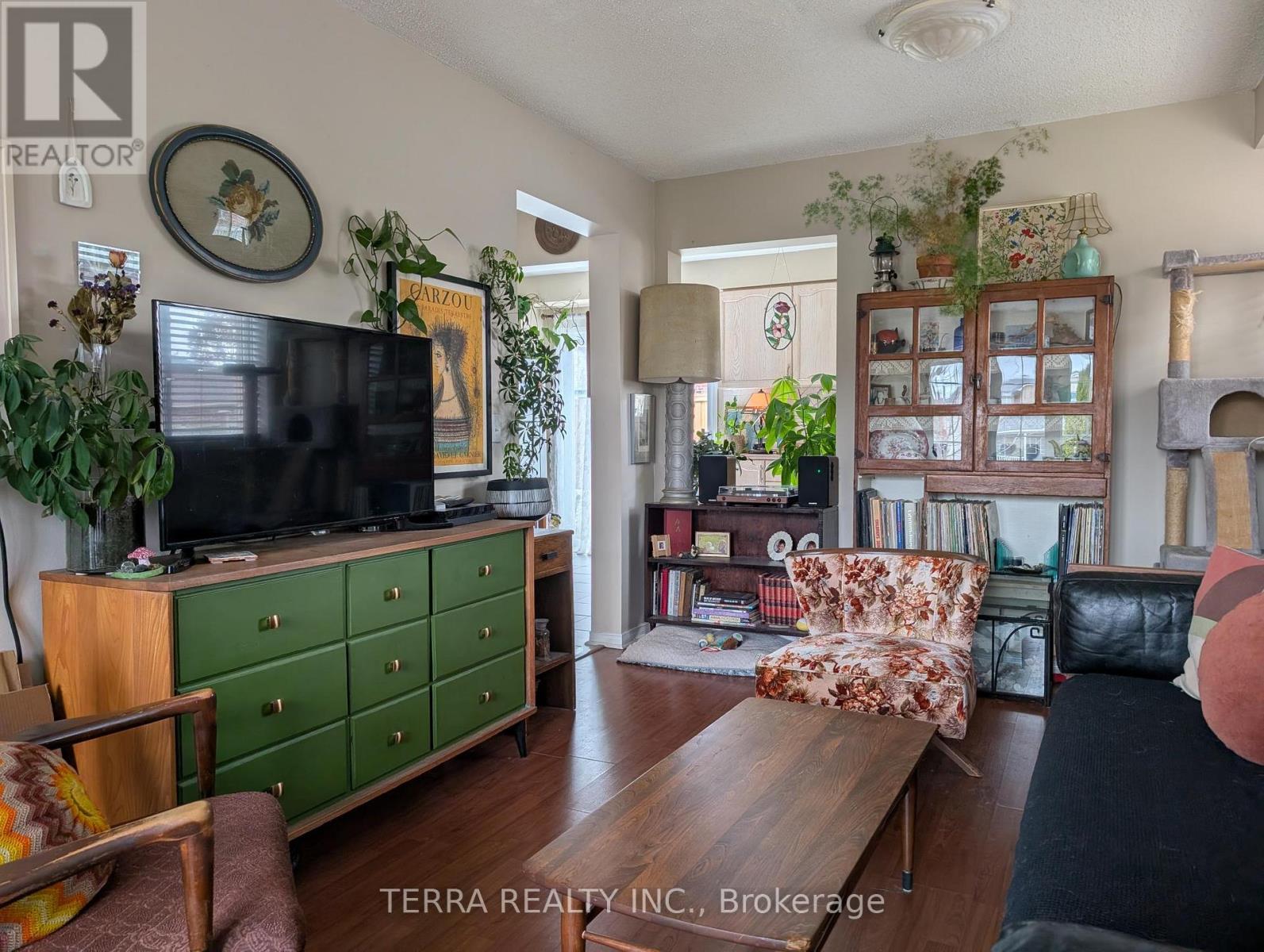 25 Wice Road, Barrie (Holly), Ontario L4N 8S4 - Photo 3 - S12602734