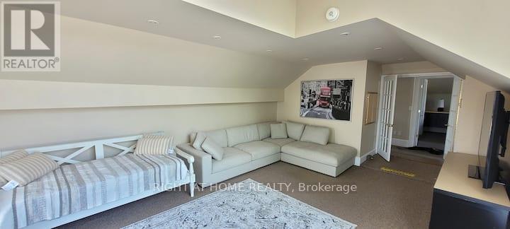 104 Laclie Street, Orillia, Ontario  L3V 4M8 - Photo 2 - S12602870