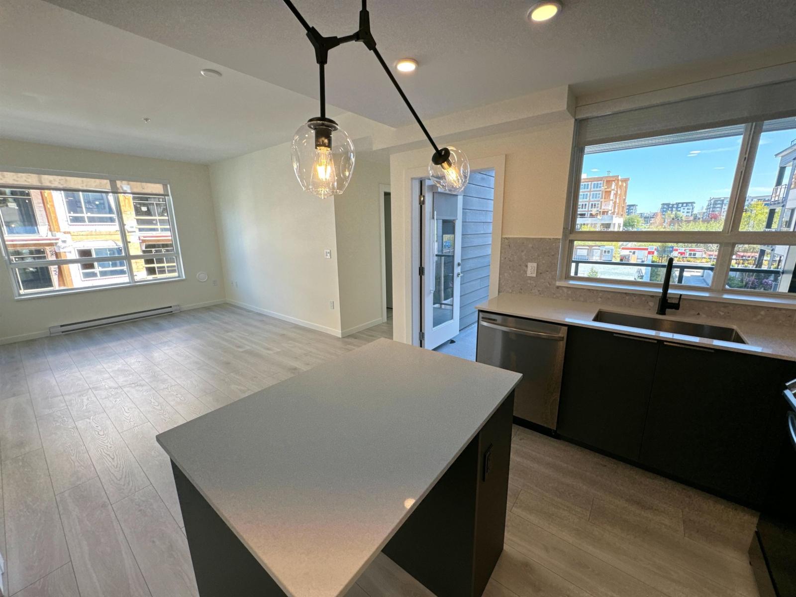 301 7920 206 Street, Langley, British Columbia  V3A 8S5 - Photo 4 - R3072300