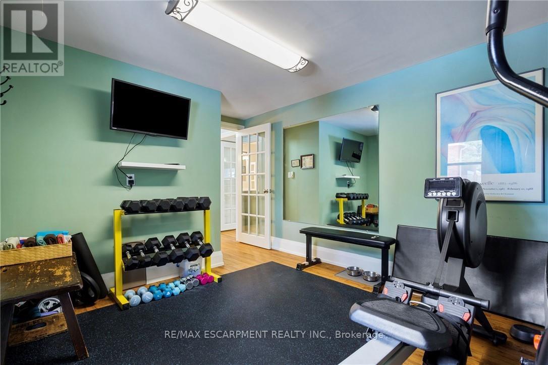 3 Hatfield Place, Hamilton, Ontario  L9H 4J7 - Photo 32 - X12598822