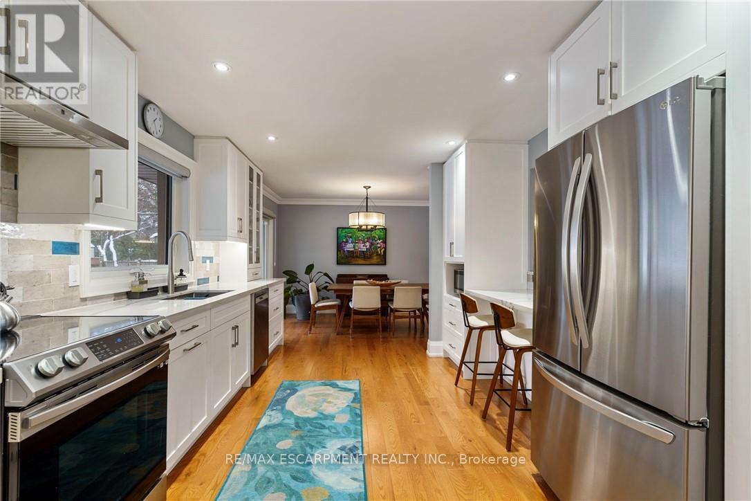 3 Hatfield Place, Hamilton, Ontario  L9H 4J7 - Photo 17 - X12598822